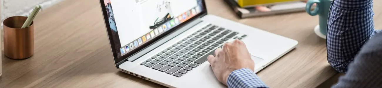 adult-books-coffee-374016